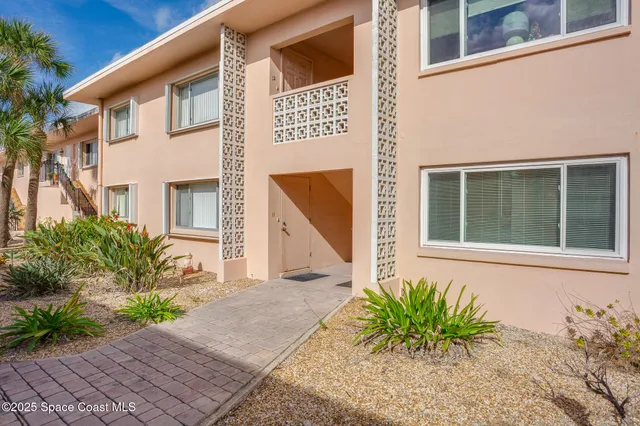 $200,000 | 1700 Atlantic Street, Unit 9, Melbourne Beach, FL 32951