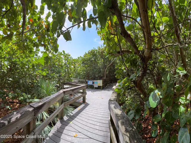 $200,000 | 1700 Atlantic Street, Unit 9, Melbourne Beach, FL 32951