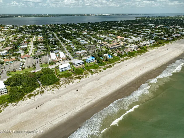 $200,000 | 1700 Atlantic Street, Unit 9, Melbourne Beach, FL 32951