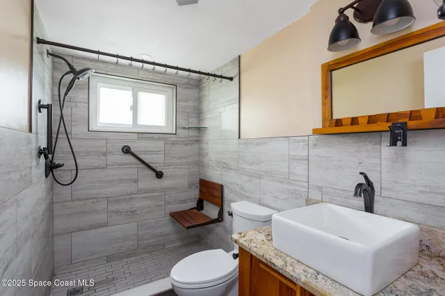 $200,000 | 1700 Atlantic Street, Unit 9, Melbourne Beach, FL 32951