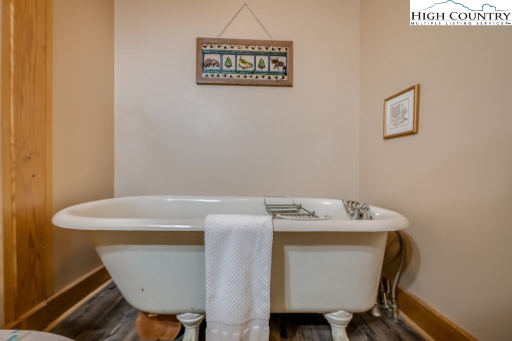 1709 Broadstone Road Banner Elk, NC 28604 - Photo 34 of 46 Gallery Image 34