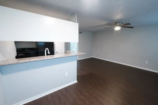 $799 | 6519 Sloan Street, Unit 4, Houston, TX 77087