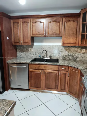 $2,350 | 9735 Northwest 52nd Street, Unit 411, Doral, FL 33178