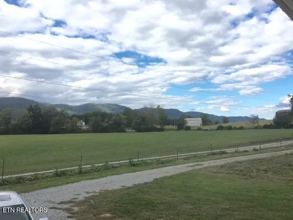 $199,900 | 200 Jones Ridge Road, Speedwell, TN 37870