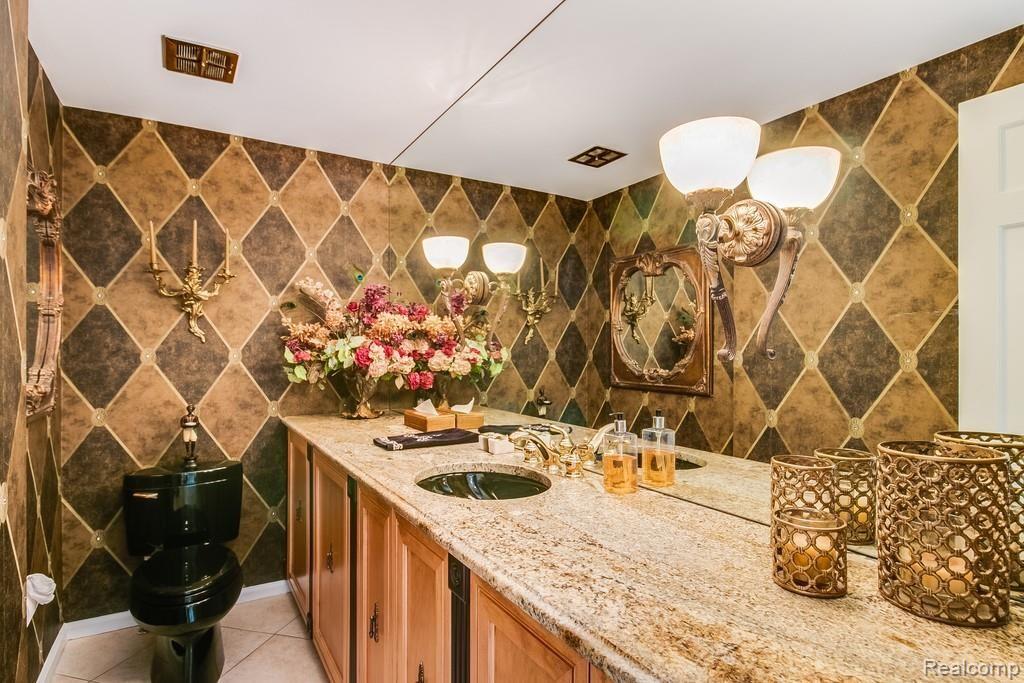 32400 Evergreen Road Beverly Hills, MI 48025 - Photo 20 of 71