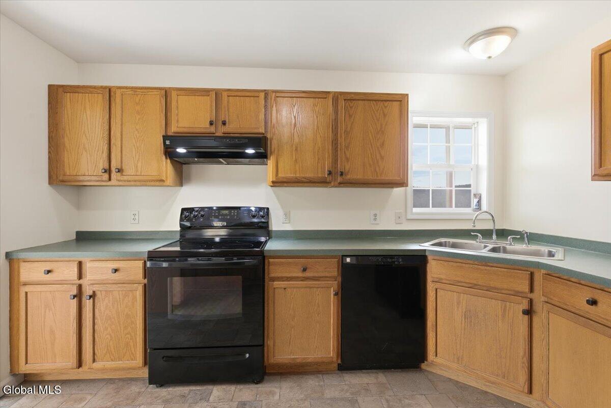 124 Mineral Springs Road Melrose, NY 12121 - Photo 12 of 44 22-010_MW2_5814