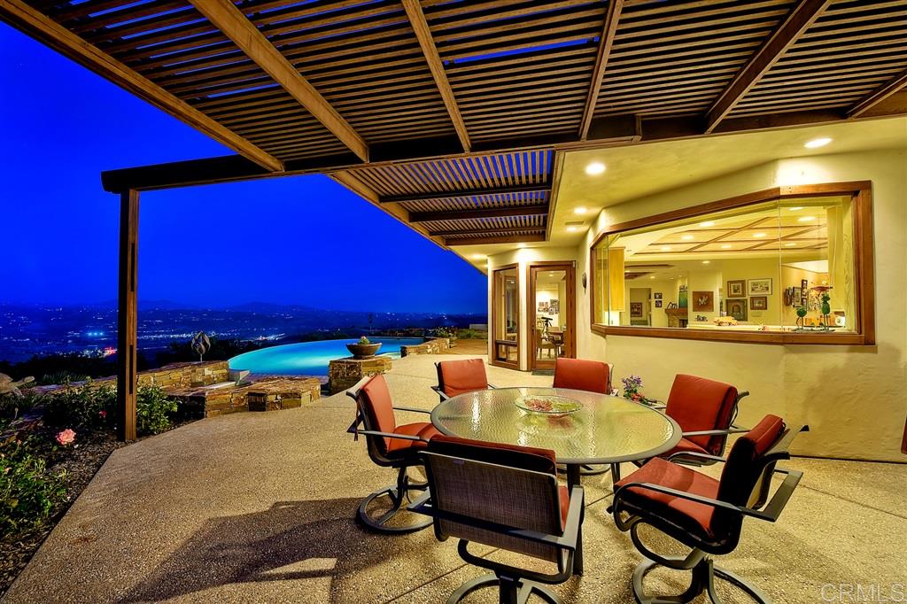 10 Rollingview Lane Fallbrook, CA 92028 - Photo 5 of 25 Gallery Image 5
