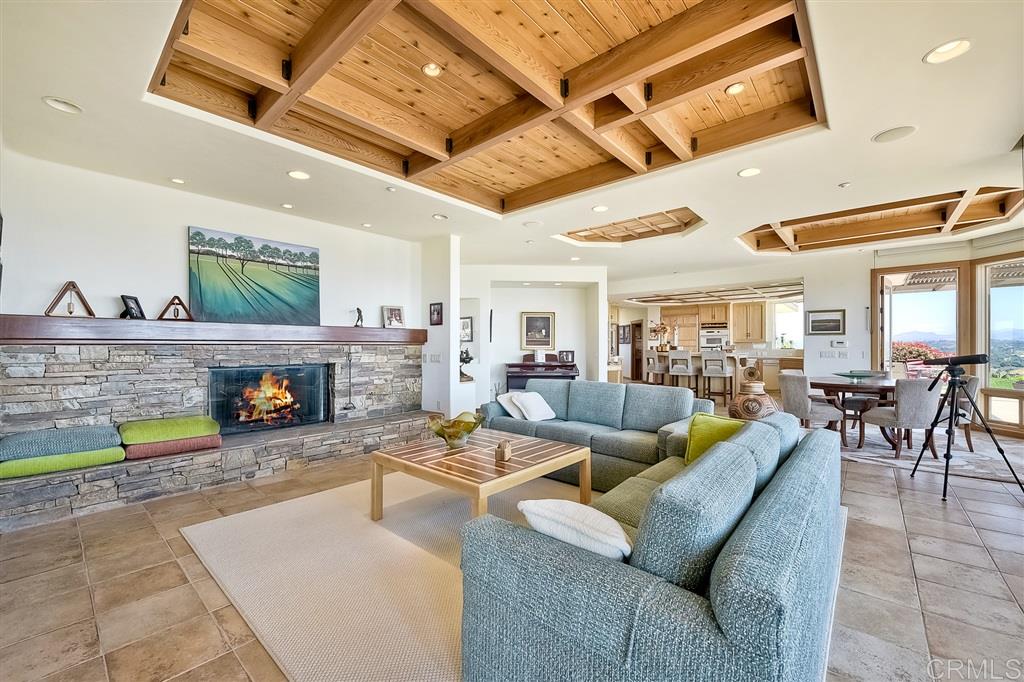 10 Rollingview Lane Fallbrook, CA 92028 - Photo 8 of 25 Gallery Image 8