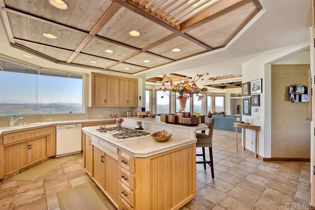 10 Rollingview Lane Fallbrook, CA 92028 - Photo 10 of 25 Gallery Image 10