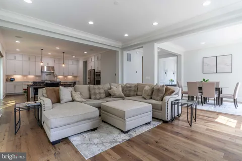 $1,299,900 | 14669 Battery Ridge Lane, Centreville, VA 20120