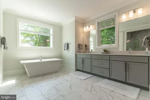 $1,299,900 | 14669 Battery Ridge Lane, Centreville, VA 20120