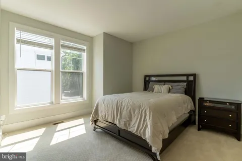 $1,299,900 | 14669 Battery Ridge Lane, Centreville, VA 20120