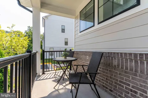 $1,299,900 | 14669 Battery Ridge Lane, Centreville, VA 20120