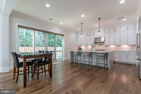 $1,299,900 | 14669 Battery Ridge Lane, Centreville, VA 20120