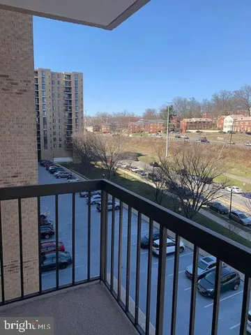 $415,000 | 4500 South Four Mile Run Drive, Unit 426, Arlington, VA 22204