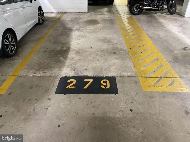 $415,000 | 4500 South Four Mile Run Drive, Unit 426, Arlington, VA 22204