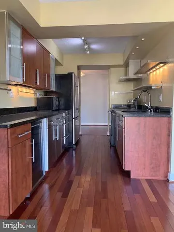 $415,000 | 4500 South Four Mile Run Drive, Unit 426, Arlington, VA 22204