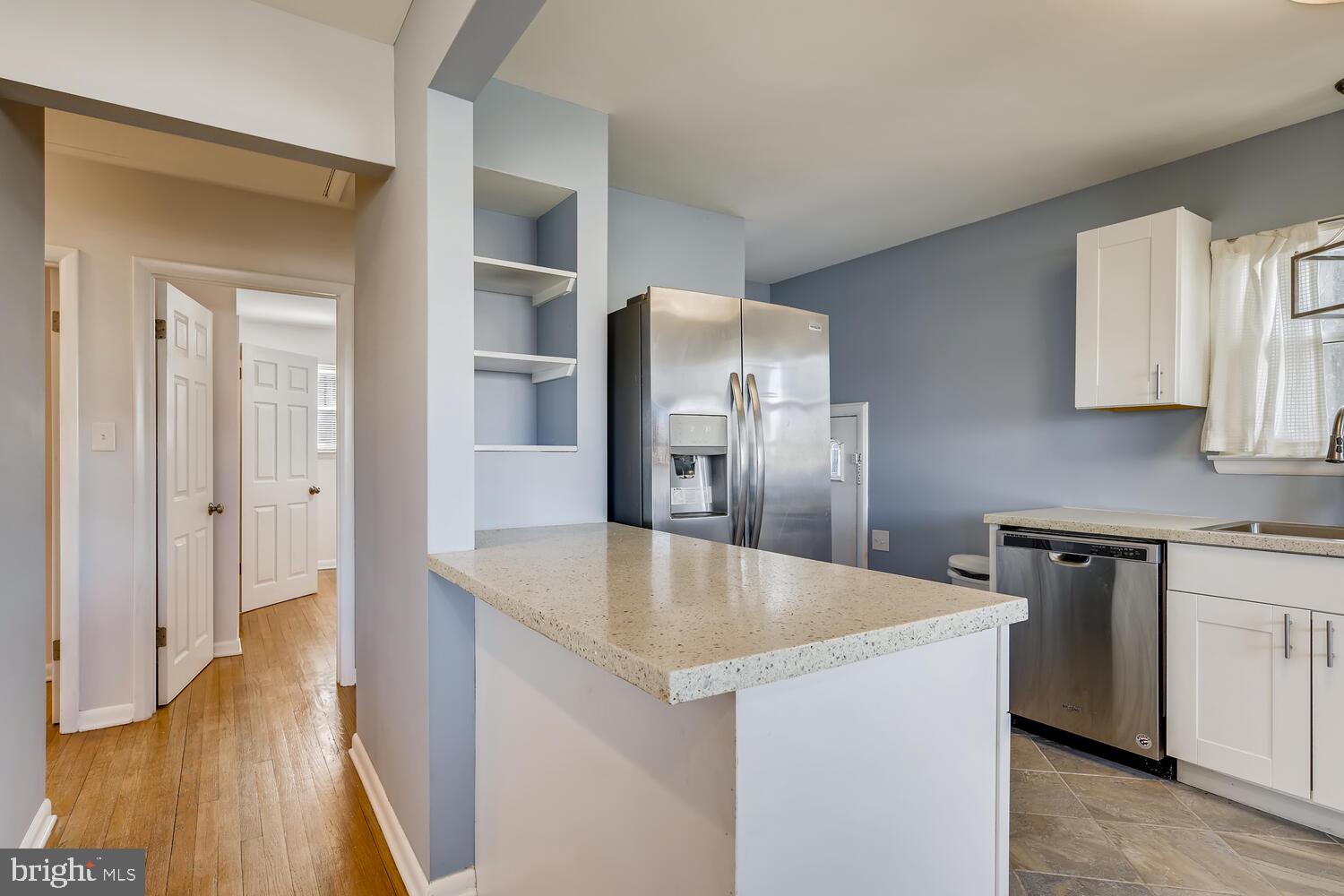 5403 Old Frederick Road Baltimore, MD 21229 - Photo 9 of 27 Island