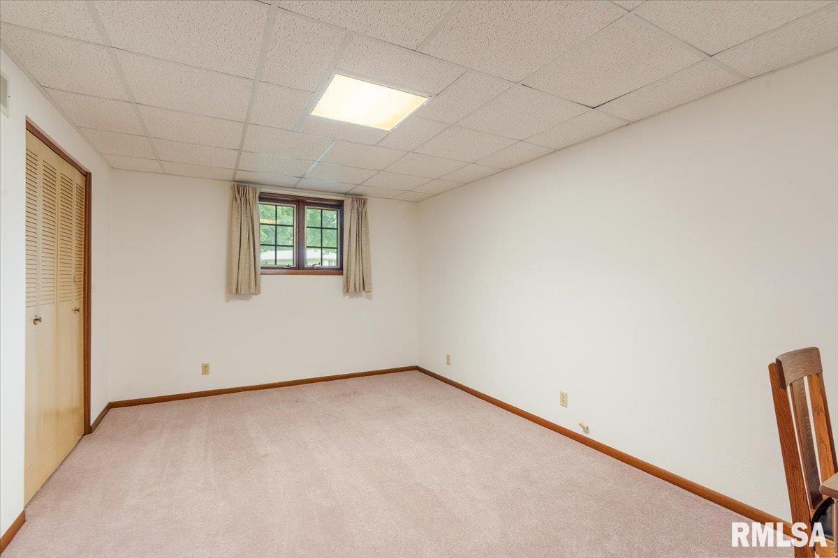 17223 Cedar Road East Moline, IL 61244 - Photo 26 of 30 Gallery Image 26