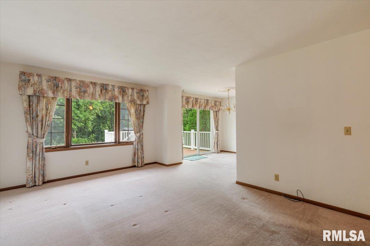 17223 Cedar Road East Moline, IL 61244 - Photo 8 of 30 Gallery Image 8