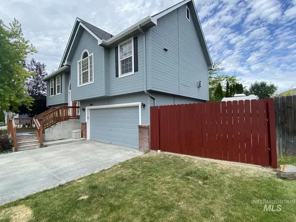 $499,000 | 7400 Newbrook Drive, Nampa, ID 83687
