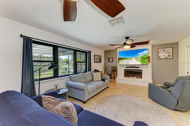 $830,000 | 6114 Cypress Circle, Bradenton, FL 34202