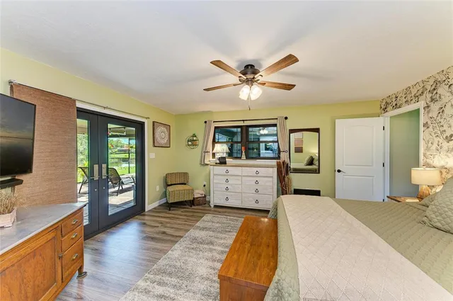 $830,000 | 6114 Cypress Circle, Bradenton, FL 34202