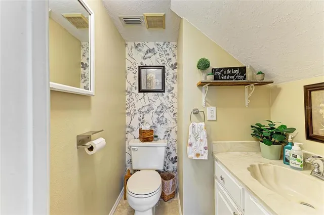 $830,000 | 6114 Cypress Circle, Bradenton, FL 34202