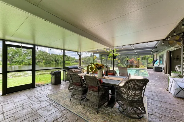 $830,000 | 6114 Cypress Circle, Bradenton, FL 34202