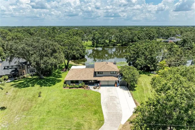 $830,000 | 6114 Cypress Circle, Bradenton, FL 34202