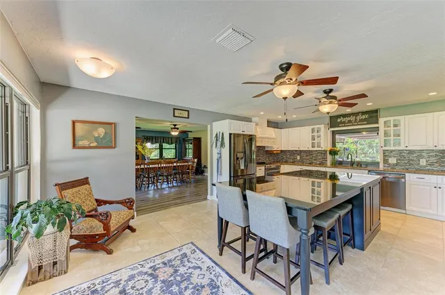 $830,000 | 6114 Cypress Circle, Bradenton, FL 34202