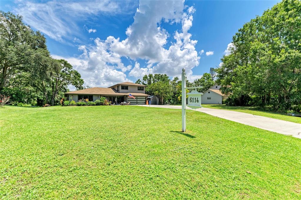 6114 Cypress Circle Bradenton, FL 34202 - Photo 41 of 67