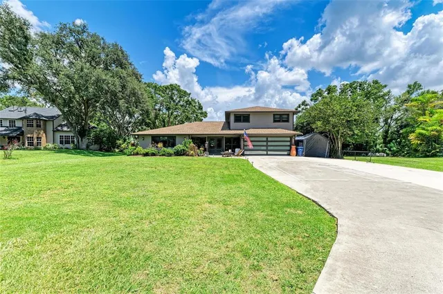 $830,000 | 6114 Cypress Circle, Bradenton, FL 34202