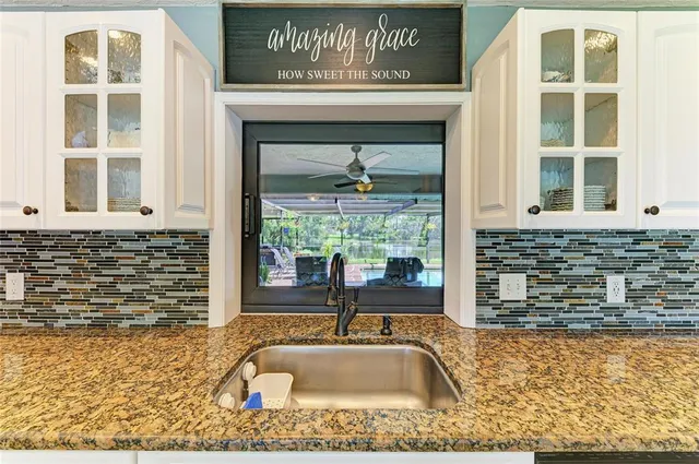 $830,000 | 6114 Cypress Circle, Bradenton, FL 34202