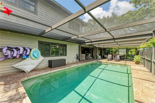 $830,000 | 6114 Cypress Circle, Bradenton, FL 34202