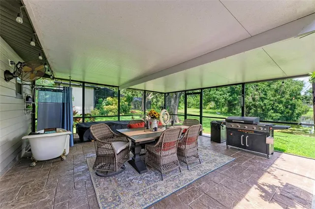 $830,000 | 6114 Cypress Circle, Bradenton, FL 34202