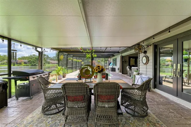 $830,000 | 6114 Cypress Circle, Bradenton, FL 34202