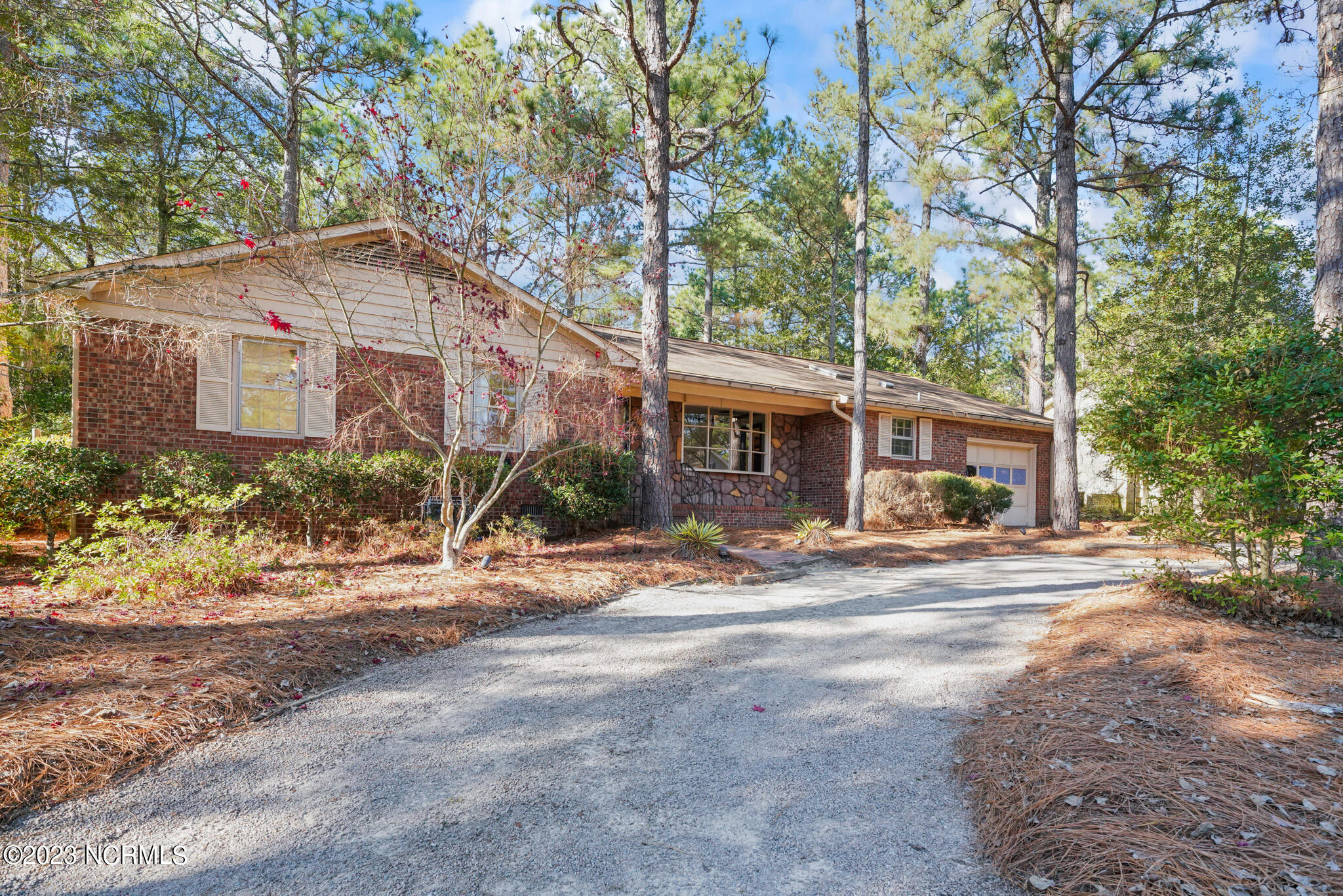 115 Lost Tree Road Pinehurst, NC 28374 - Photo 3 of 44 Circular Driveway