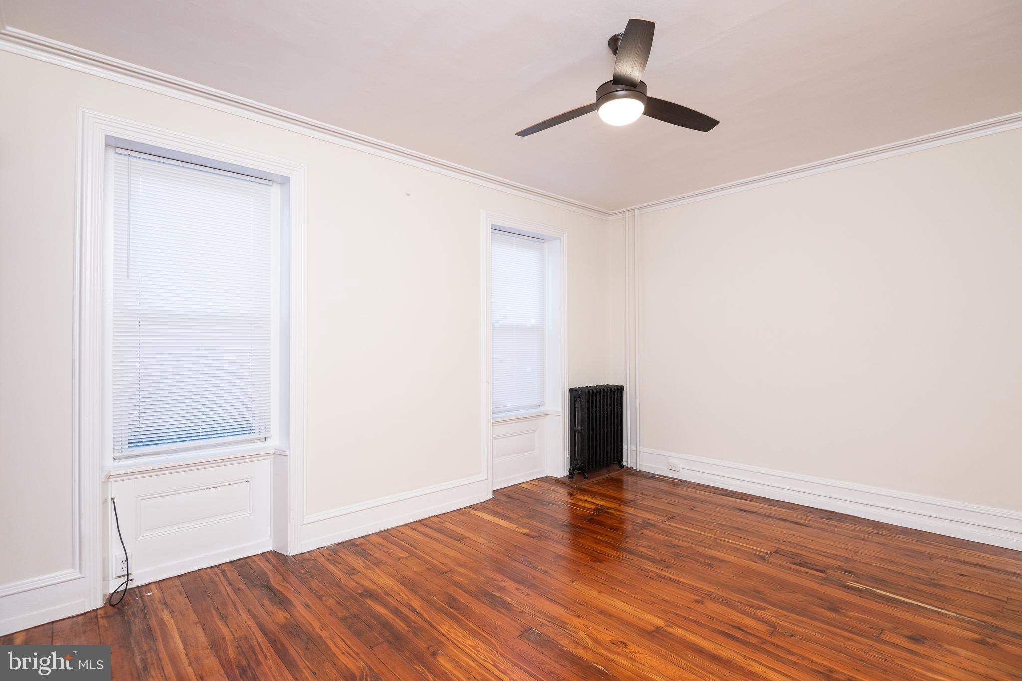 932 North 5th Street, Unit 2F Philadelphia, PA 19123 - Photo 4 of 14 Main Room