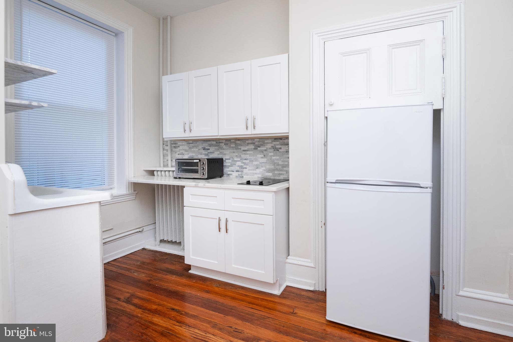 932 North 5th Street, Unit 2F Philadelphia, PA 19123 - Photo 6 of 14 Kitchen