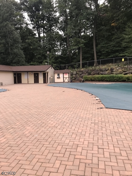 149 Patriots Road Morris Plains, NJ 07950 - Photo 16 of 19