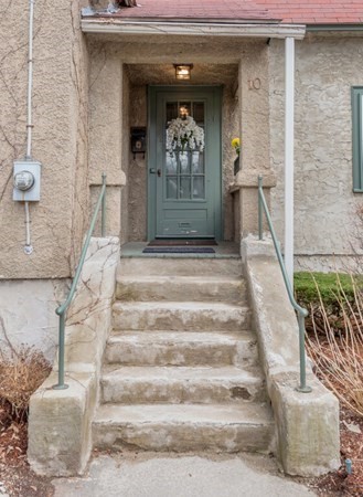10 Stark Road Worcester, MA 01602 - Photo 3 of 35 Gallery Image 3