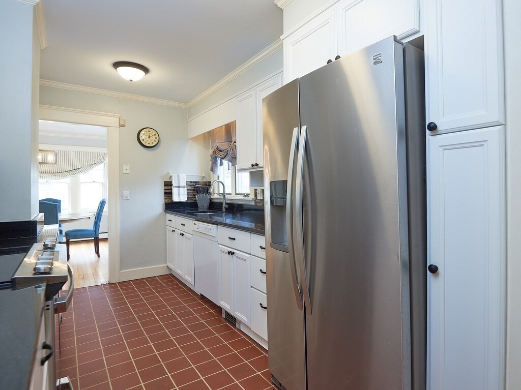 10 Stark Road Worcester, MA 01602 - Photo 8 of 35 Gallery Image 8