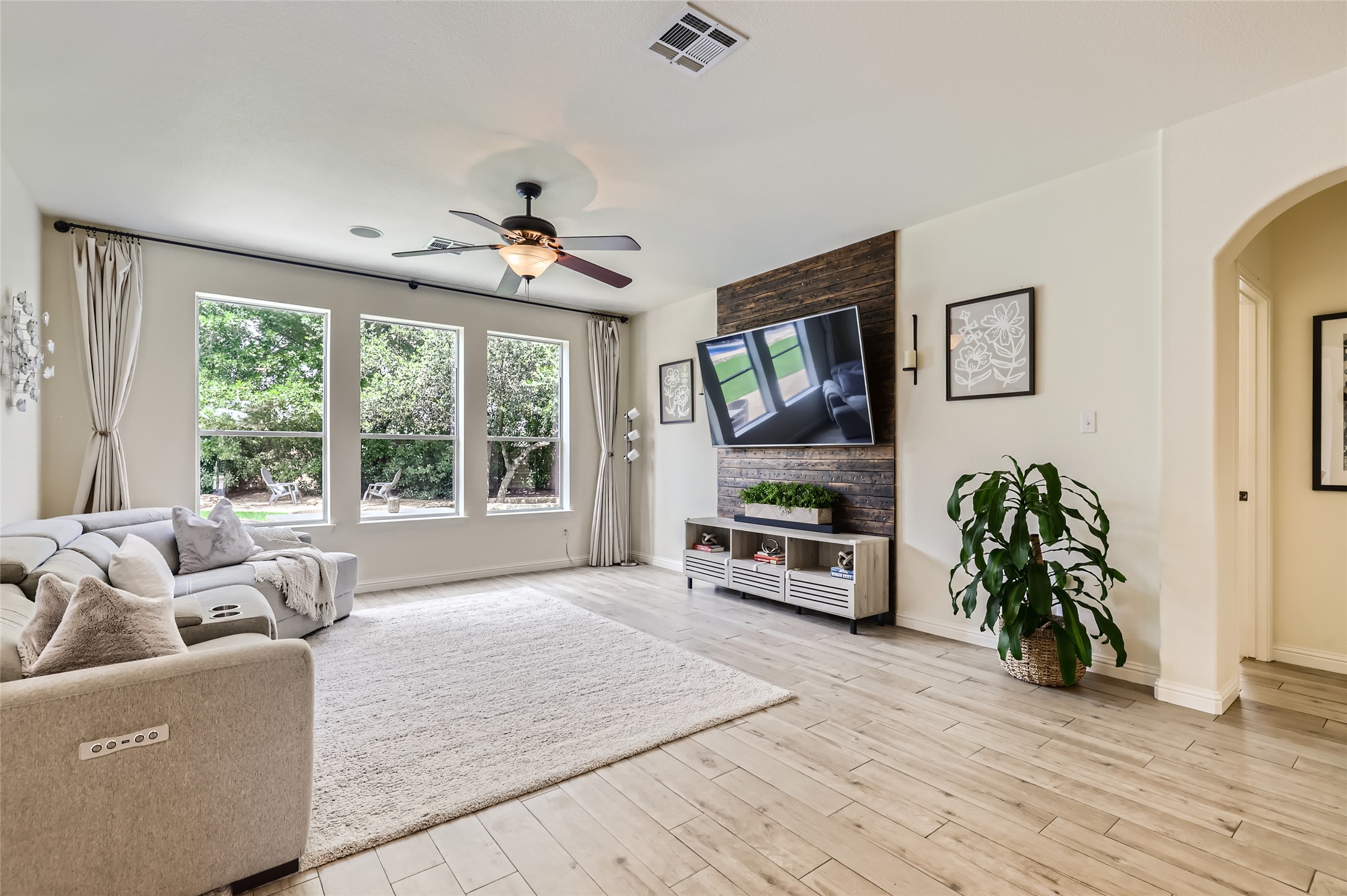 2835 Checker Drive Cedar Park, TX 78613 - Photo 5 of 32