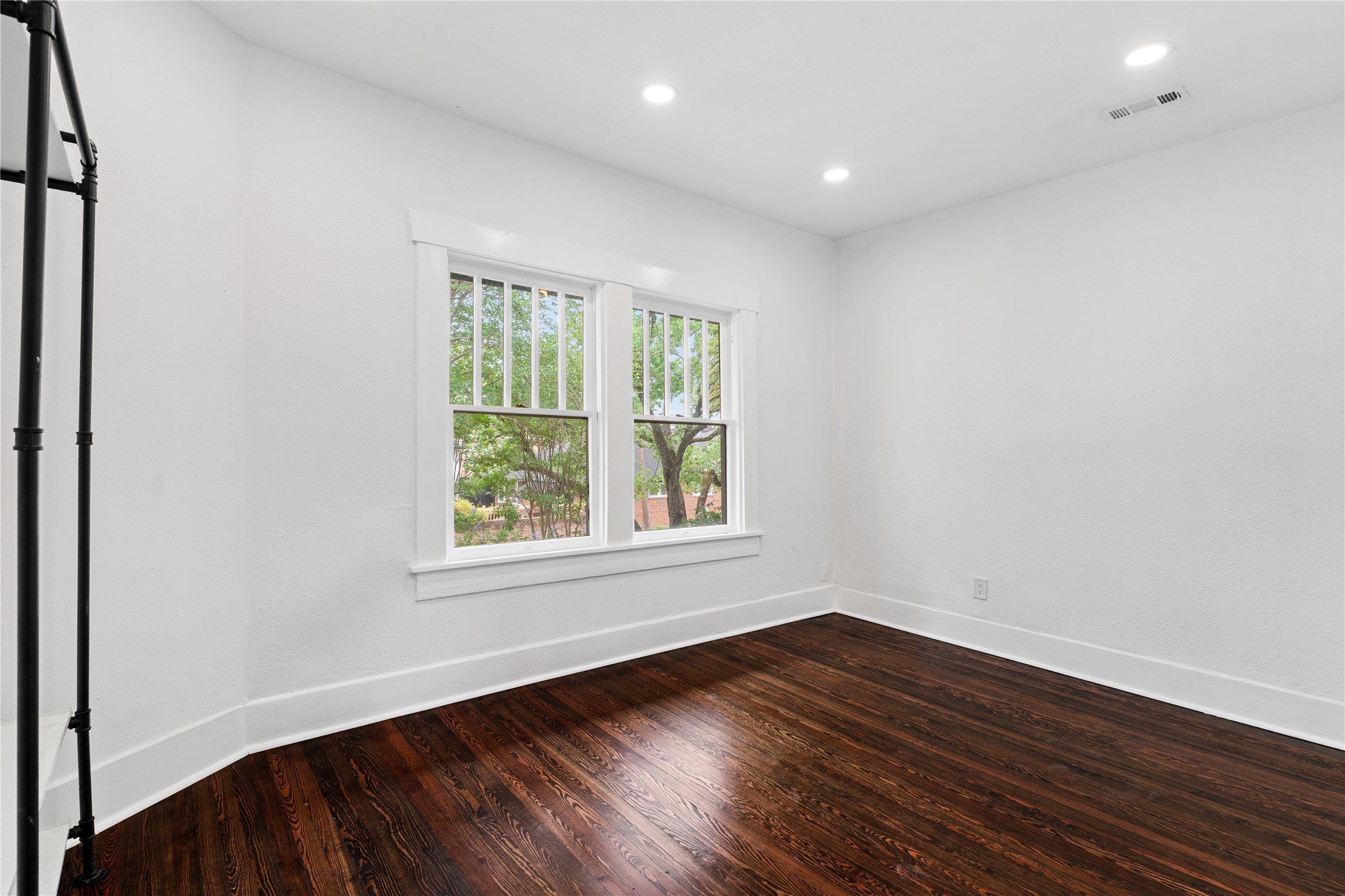 1210 Hawthorne Street Houston, TX 77006 - Photo 31 of 37