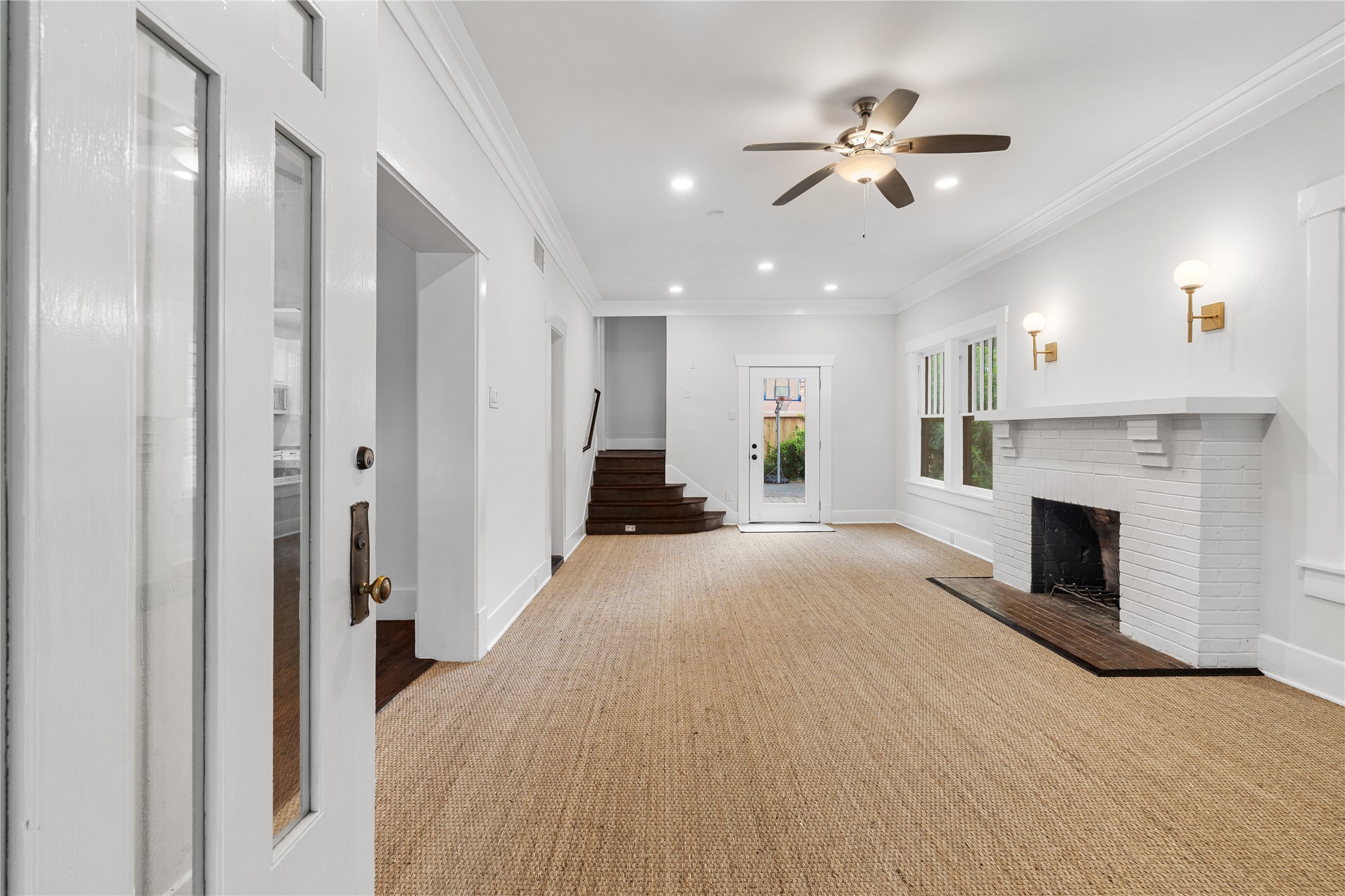 1210 Hawthorne Street Houston, TX 77006 - Photo 4 of 37