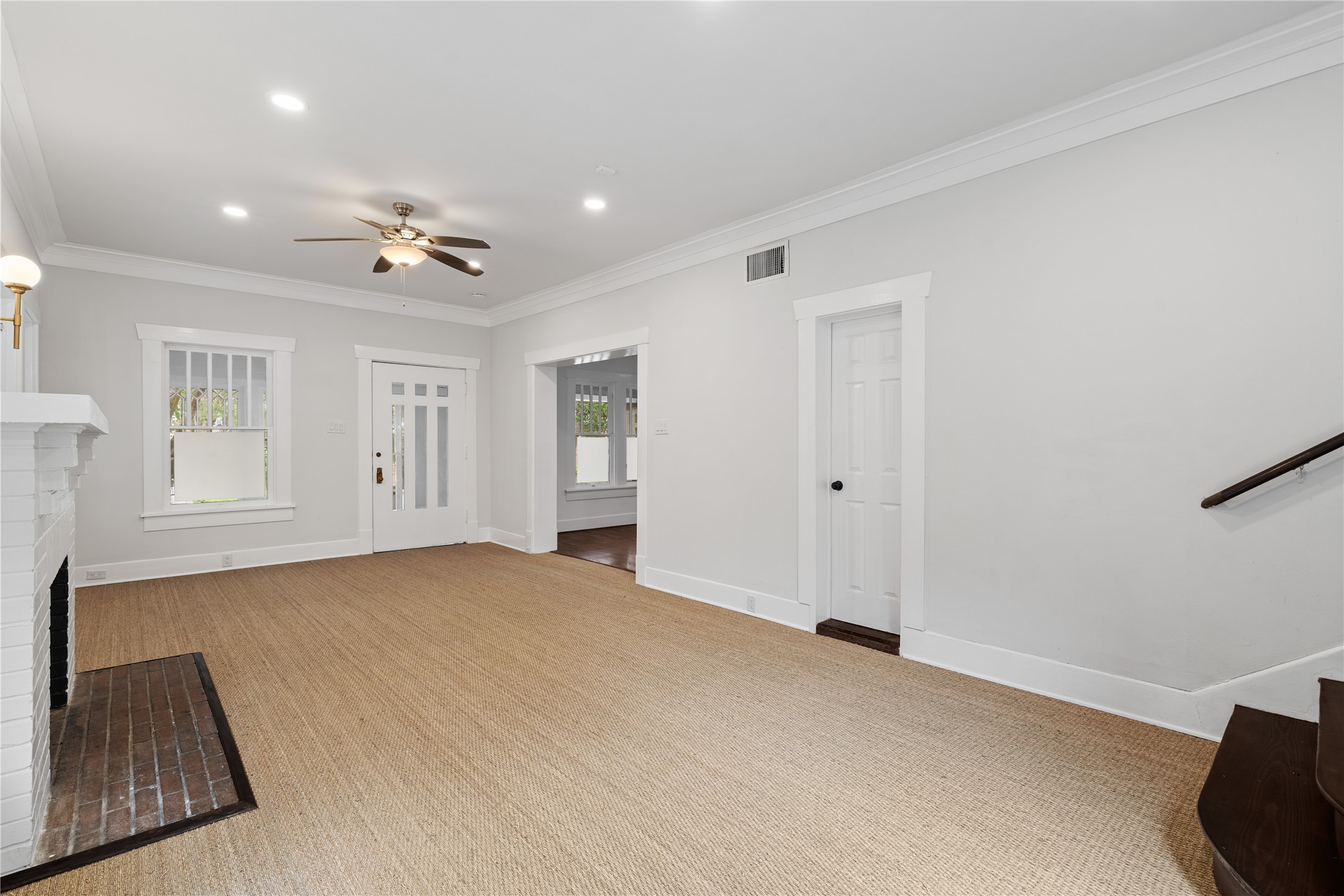 1210 Hawthorne Street Houston, TX 77006 - Photo 6 of 37