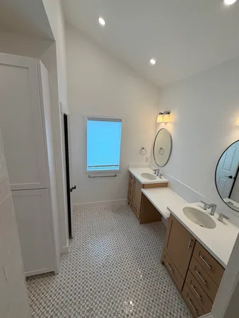 $5,650 | 1210 Hawthorne Street, Houston, TX 77006