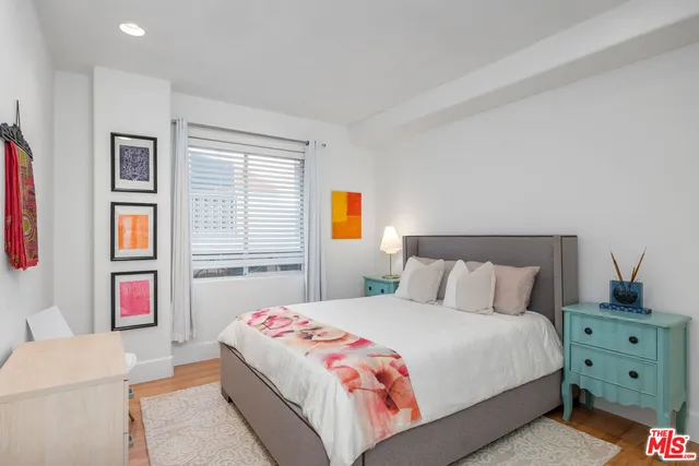 $2,275,000 | 11723 Goshen Avenue, Unit 302, Los Angeles, CA 90049