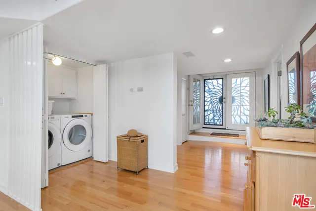 $2,275,000 | 11723 Goshen Avenue, Unit 302, Los Angeles, CA 90049